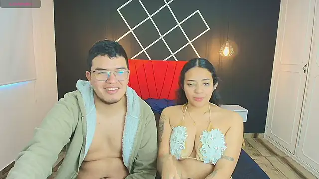 Logan Chloe online show from November 22, 2025, 11:53 am