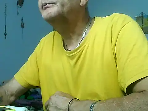 dirtysluttyfist online show from December 4, 2025, 3:54 pm