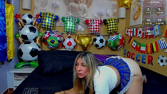 CamilaBliss online show from June 20, 2026, 11:18 pm