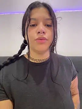 Snapshot of amazonaa9 chatting on April 11, 2026, 1:15 pm amazonaa9 online show from April 11, 2026, 1:15 pm