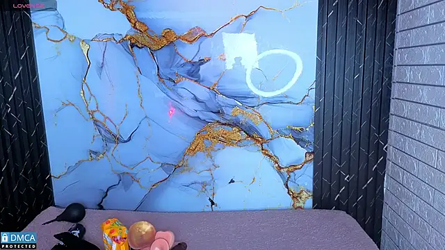 sofia sstonee  online show from February 4, 2026, 11:16 am