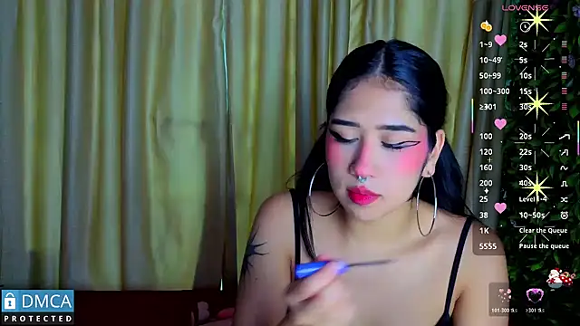 sofia sstonee  online show from March 6, 2026, 7:10 pm