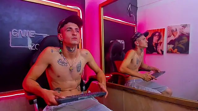 Snapshot of naider_1 chatting on November 8, 2025, 5:29 am naider 1 online show from November 8, 2025, 5:29 am