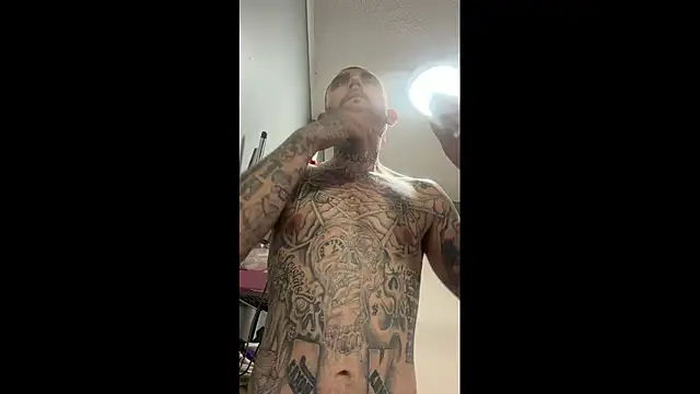 trickydickydaddy online show from June 15, 2026, 3:42 am