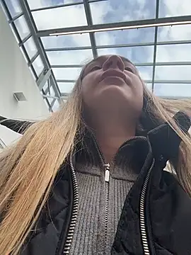 Snapshot of SashaCatt chatting on March 9, 2026, 9:13 am SashaCatt online show from March 9, 2026, 9:13 am