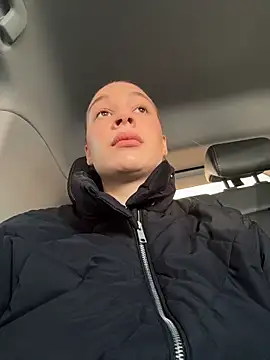 Snapshot of SashaCatt chatting on March 11, 2026, 8:20 am SashaCatt online show from March 11, 2026, 8:20 am