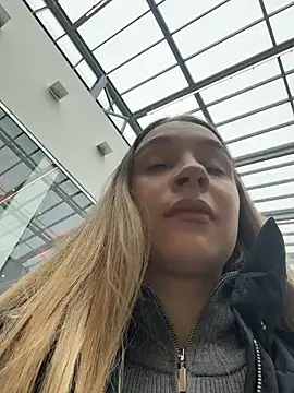 Snapshot of SashaCatt chatting on March 25, 2026, 9:15 am SashaCatt online show from March 25, 2026, 9:15 am