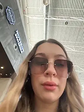 Snapshot of SashaCatt chatting on March 27, 2026, 9:10 am SashaCatt online show from March 27, 2026, 9:10 am