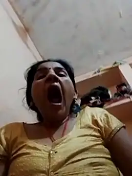 Snapshot of Seema_ji12 chatting on February 9, 2026, 12:58 am Seema ji12 online show from February 9, 2026, 12:58 am