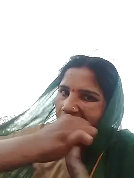 Snapshot of Seema_ji12 chatting on May 19, 2026, 12:05 am Seema ji12 online show from May 19, 2026, 12:05 am