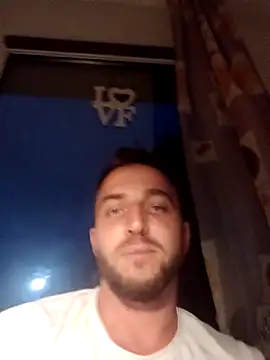 Snapshot of BlueEyeVibe chatting on December 5, 2025, 3:30 pm BlueEyeVibe online show from December 5, 2025, 3:30 pm