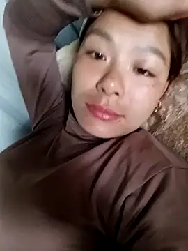 Lyla john online show from March 21, 2026, 5:12 am