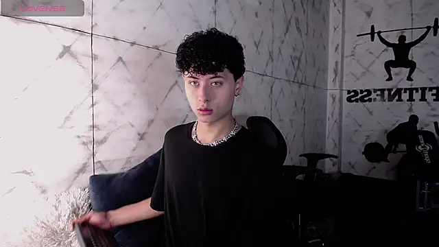 Noah dupont  online show from December 2, 2025, 11:59 am