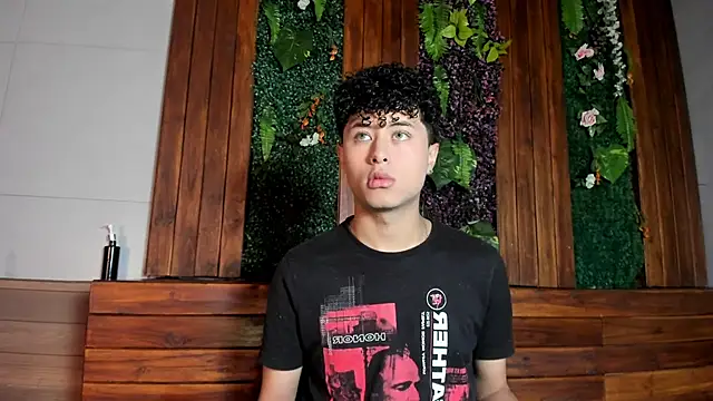 Noah dupont  online show from December 16, 2025, 11:59 am