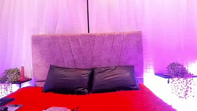 Victoriaa Anderson online show from June 10, 2026, 12:48 pm