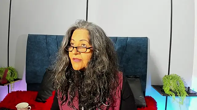 Victoriaa Anderson online show from June 19, 2026, 2:10 pm