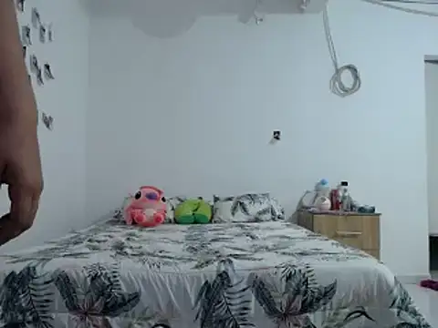 Snapshot of bellasarah2001 chatting on November 19, 2025, 10:10 pm bellasarah2001 online show from November 19, 2025, 10:10 pm