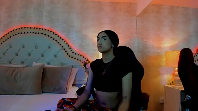 EllaEvanz online show from December 2, 2025, 7:31 pm