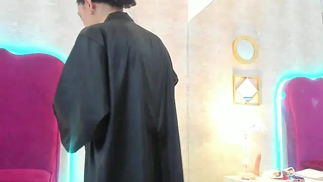 EllaEvanz online show from February 1, 2026, 2:15 pm