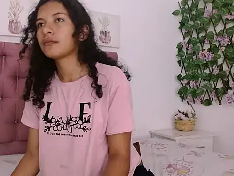 Sou Sweet online show from November 18, 2025, 7:40 pm