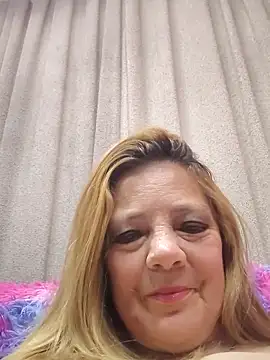 karlaanqui1 online show from June 8, 2026, 11:21 am