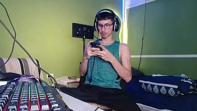 Snapshot of Kurt_williams1 chatting on March 28, 2026, 3:33 pm Kurt williams1 online show from March 28, 2026, 3:33 pm