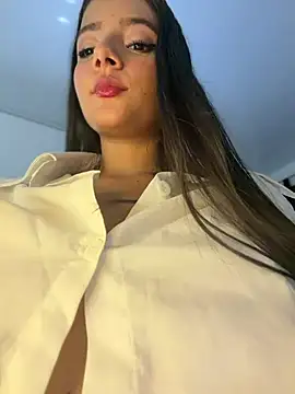 EmmiiGlow online show from August 2, 2026, 11:58 pm