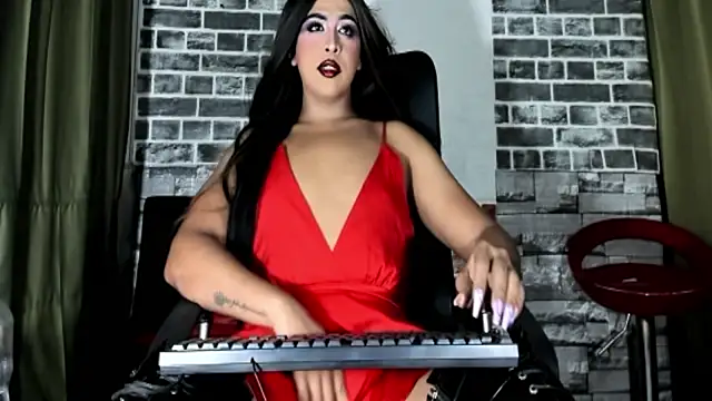 aurora russo  online show from February 6, 2026, 12:15 am