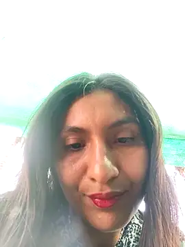 Snapshot of Uvit chatting on July 11, 2026, 7:38 pm Uvit online show from July 11, 2026, 7:38 pm