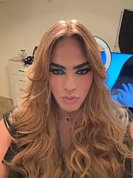 rikiisaac5 online show from November 26, 2025, 4:46 am