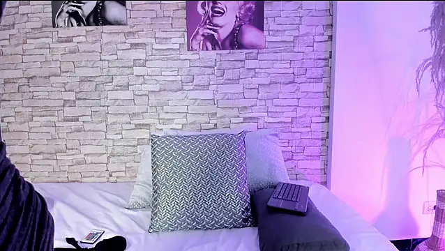 Snapshot of sofiaalarson chatting on February 28, 2026, 1:50 am sofiaalarson online show from February 28, 2026, 1:50 am