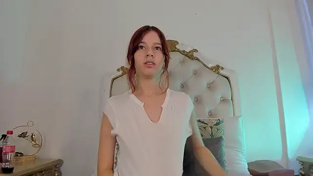 Snapshot of scarlett_smith_3 chatting on April 8, 2026, 2:50 pm scarlett smith 3 online show from April 8, 2026, 2:50 pm