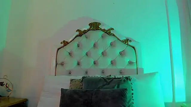Snapshot of scarlett_smith_3 chatting on April 11, 2026, 3:33 am scarlett smith 3 online show from April 11, 2026, 3:33 am