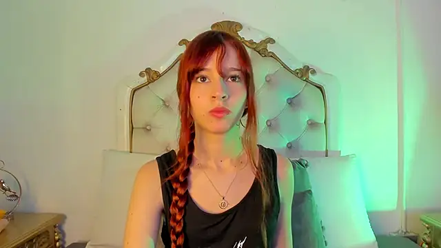 Snapshot of scarlett_smith_3 chatting on April 22, 2026, 2:25 am scarlett smith 3 online show from April 22, 2026, 2:25 am
