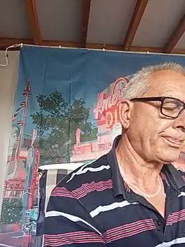 Snapshot of andy-1961 chatting on August 8, 2026, 5:48 pm andy-1961 online show from August 8, 2026, 5:48 pm