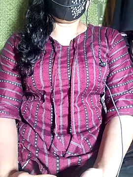 HotGirl23231 online show from May 3, 2026, 6:14 pm