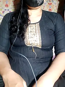 HotGirl23231 online show from May 5, 2026, 6:38 pm