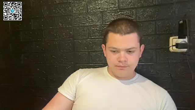 CuteButNaughty  online show from June 7, 2026, 6:44 pm