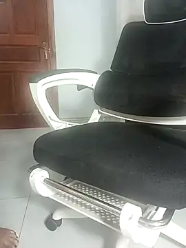 Snapshot of Em-mupmup chatting on February 26, 2026, 9:08 am Em-mupmup online show from February 26, 2026, 9:08 am