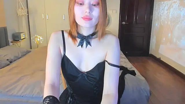 HopeLovely online show from December 2, 2025, 1:33 am