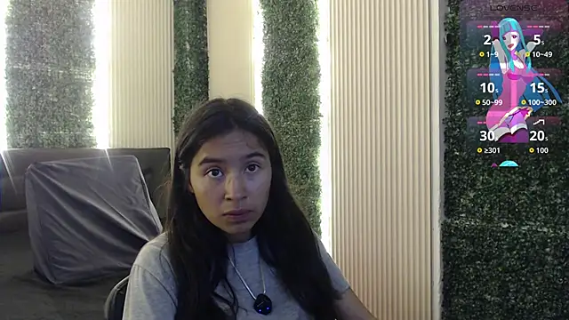 bunnywhite21 online show from November 30, 2025, 3:38 pm