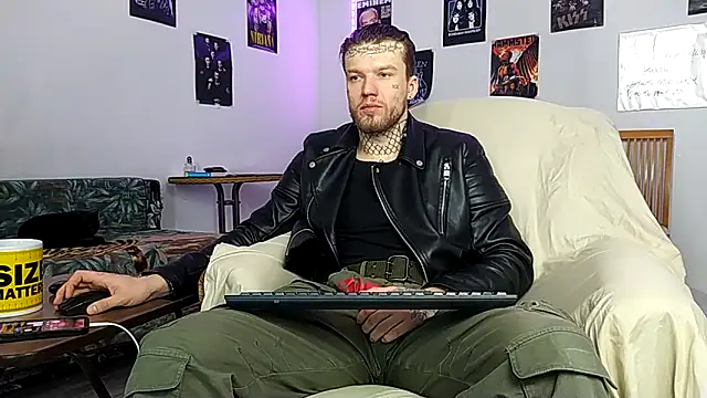 Huntall77 online show from February 1, 2026, 8:57 am