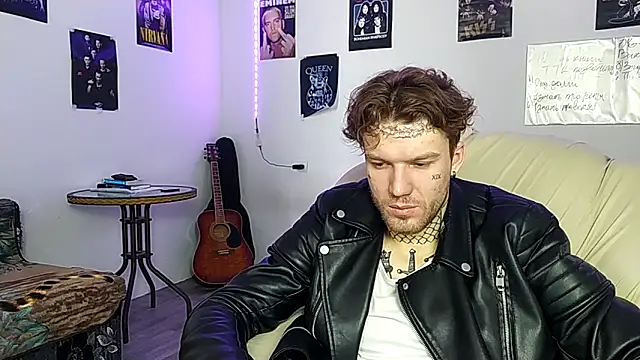 Huntall77 online show from February 8, 2026, 7:01 am