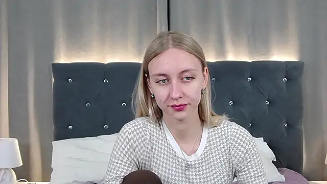 RachaelCute online show from May 9, 2026, 10:53 am
