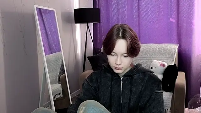 Annie Way online show from March 6, 2026, 5:37 am