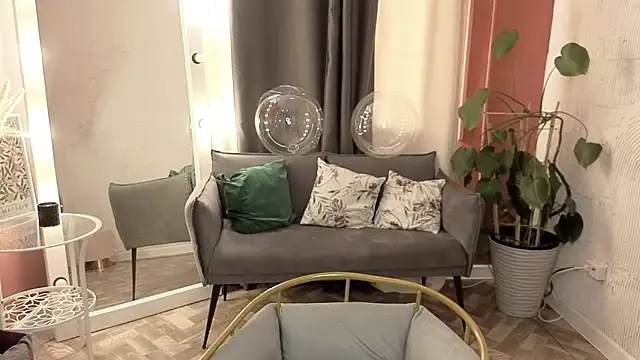 Annie Way online show from March 14, 2026, 4:40 am