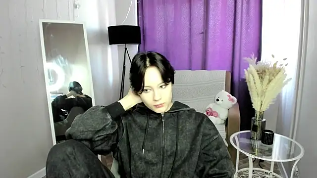 Annie Way online show from March 26, 2026, 12:00 pm