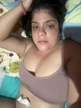 diamore3377 online show from July 17, 2026, 4:19 am