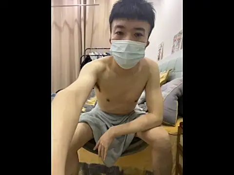 Theo615 online show from November 25, 2025, 4:29 pm