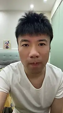 Snapshot of Theo615 chatting on June 9, 2026, 9:43 am Theo615 online show from June 9, 2026, 9:43 am